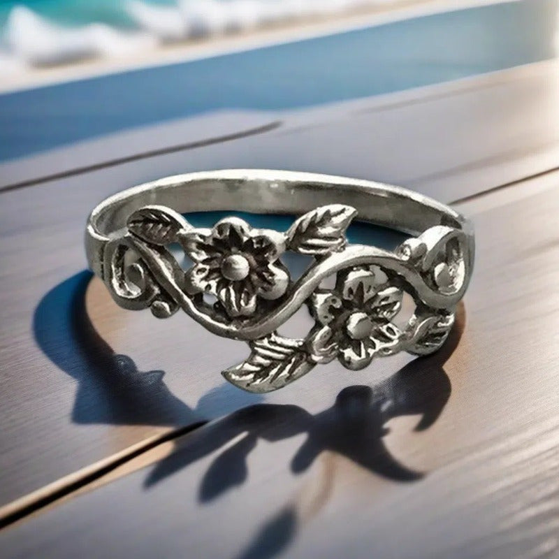 Vintage Flower Alloy Ring Women's