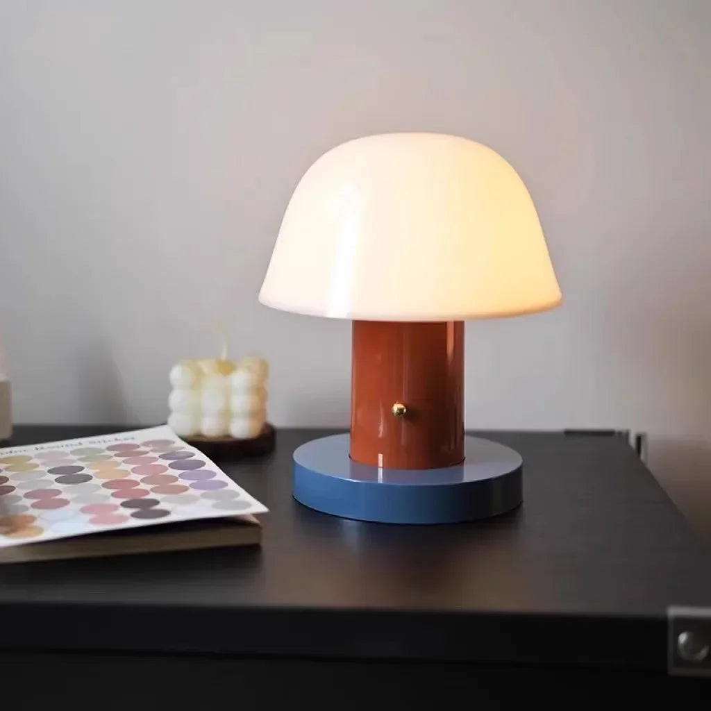 Nordic Danish Retro Small Table Lamp Charging Touch Desk Decoration Warm Atmosphere Mushroom Lamp Bedroom Bedside Lamp LED