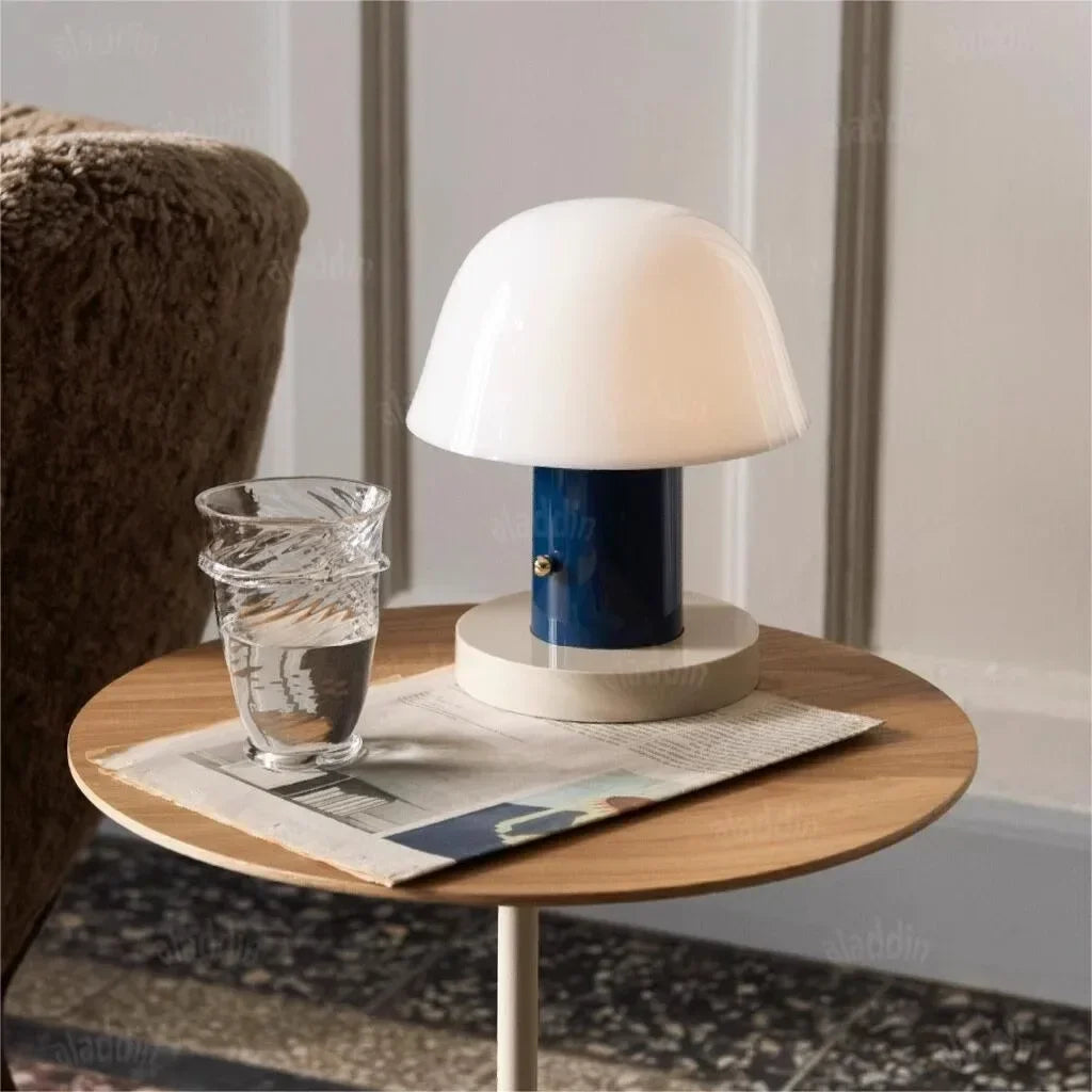 Nordic Danish Retro Small Table Lamp Charging Touch Desk Decoration Warm Atmosphere Mushroom Lamp Bedroom Bedside Lamp LED